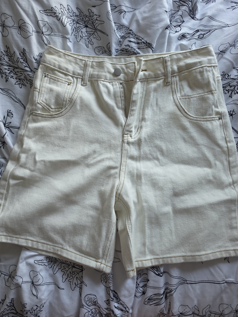 J.ING High Waist Women's Shorts in Cream